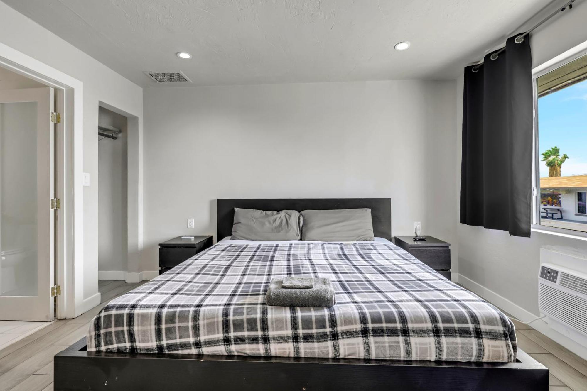 Motel Desert Moon 2*