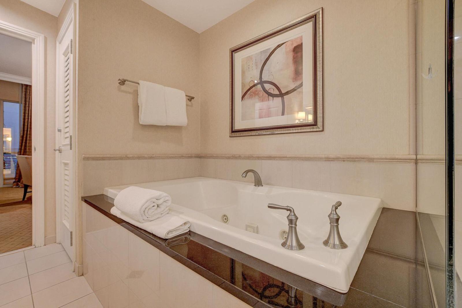 Apartahotel Incredible 1bd 2bth Mgm Signature*balcony View *