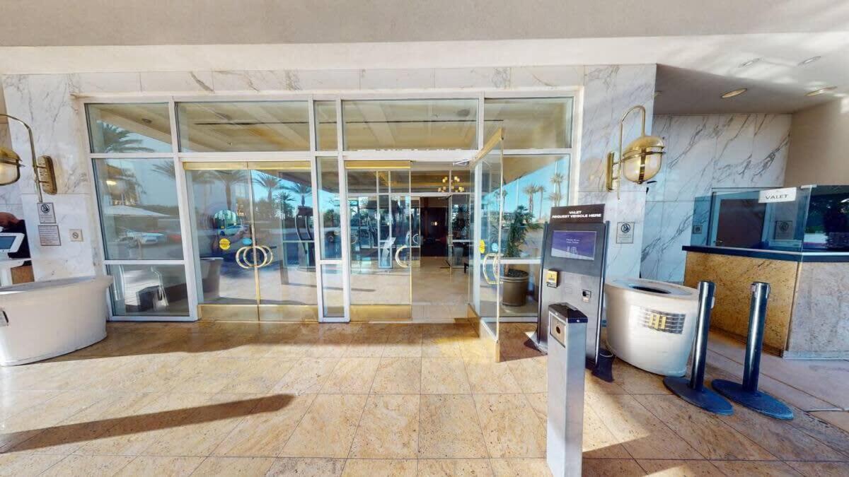 Mgm Signature-12-718 Accessible *