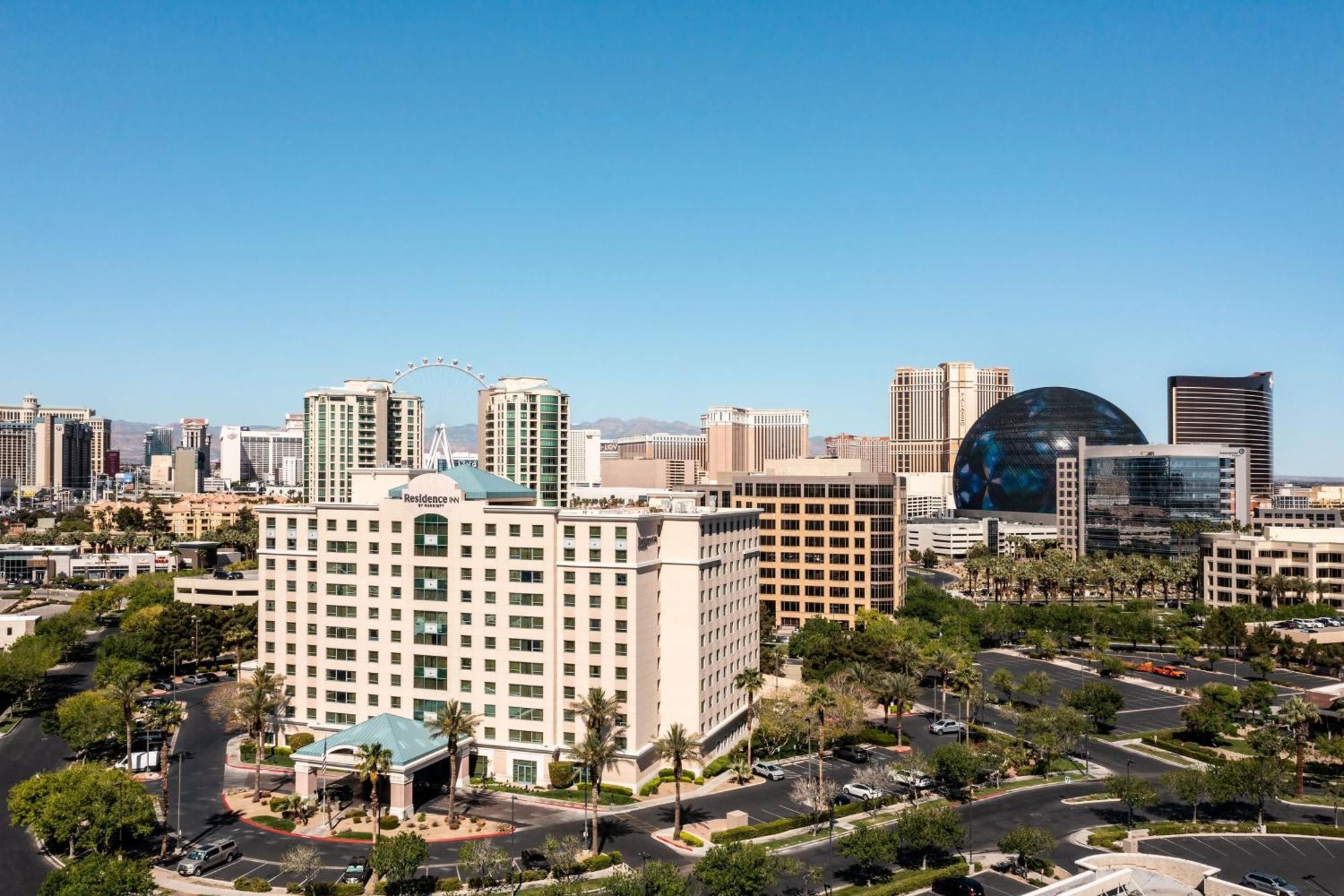 Hotel By Marriott Vegas Hughes Center 3*