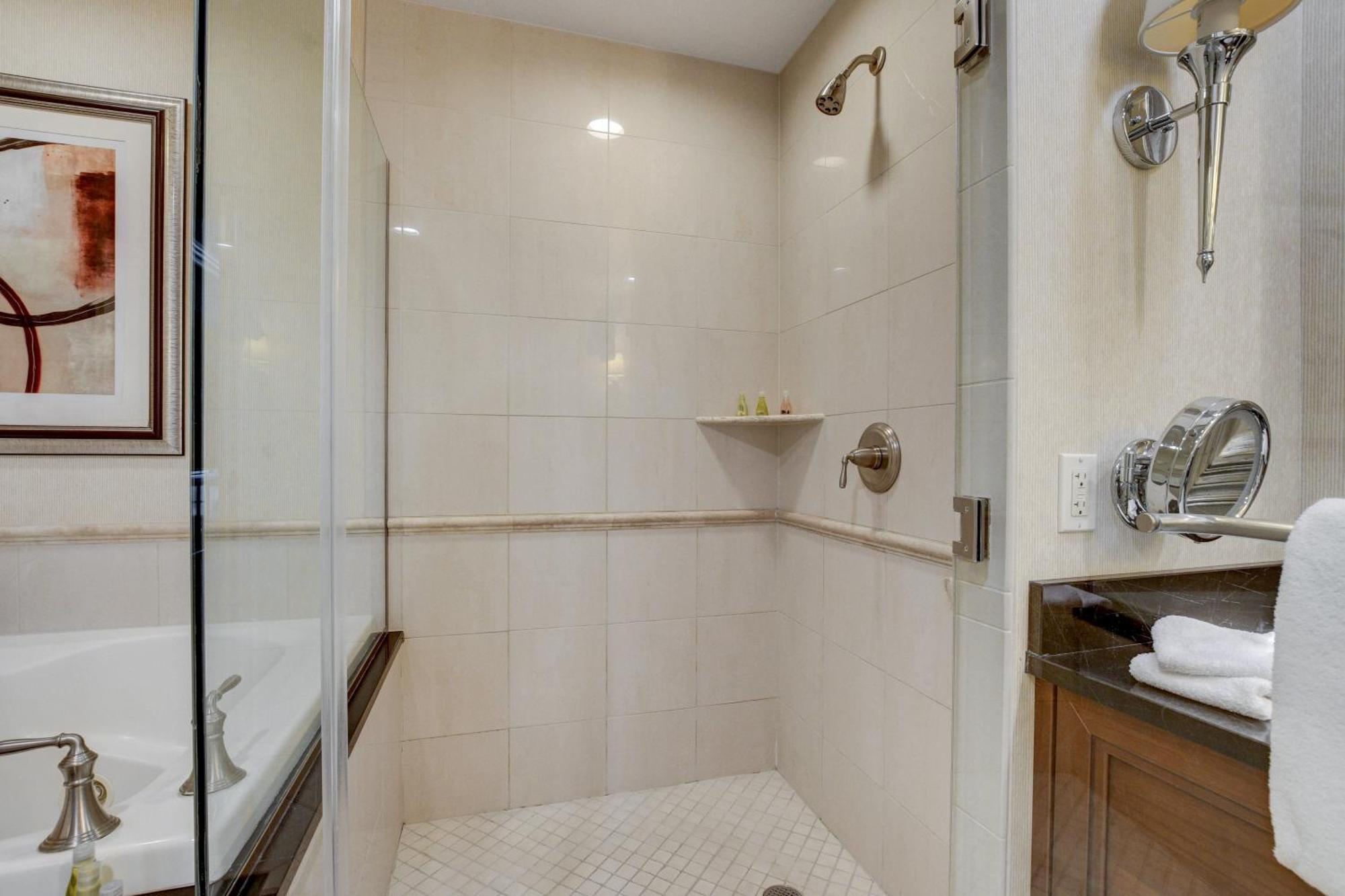 30th Ph Mgm With Breathtaking Views Of The Strip