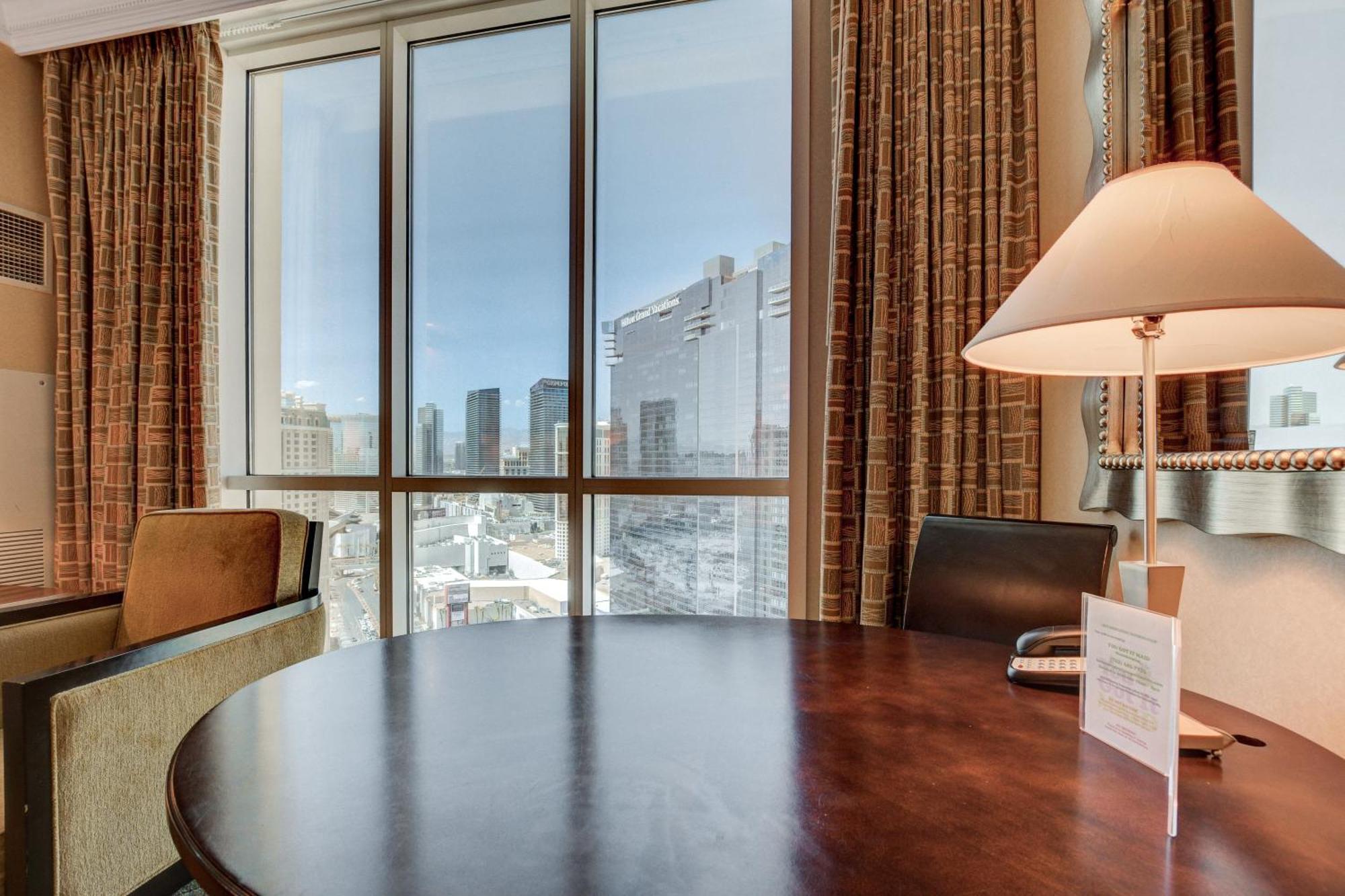 30th Ph Mgm With Breathtaking Views Of The Strip