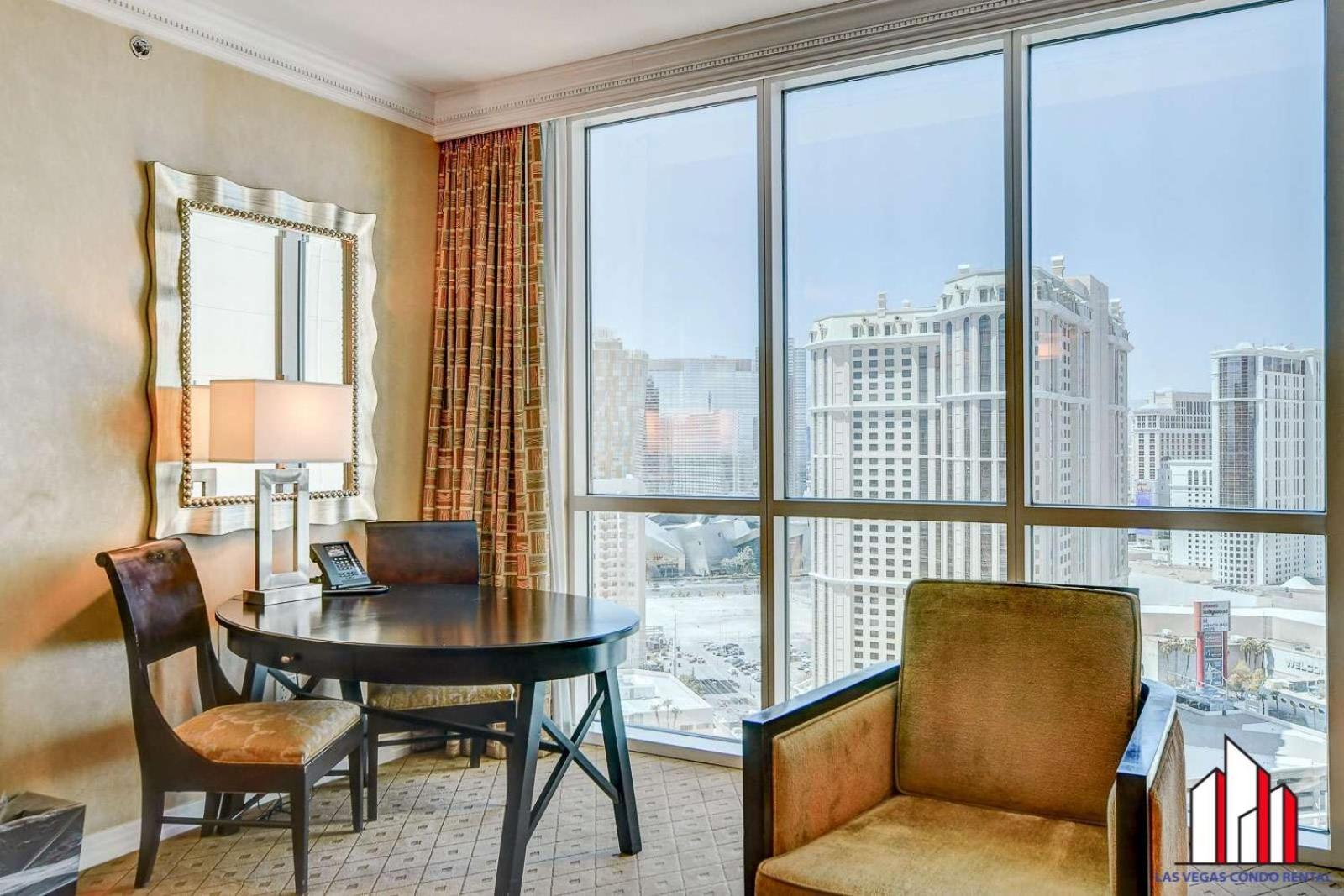 Mgm Signature-25-611 Strip View Jacuzzi *