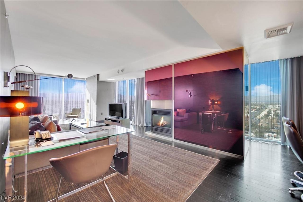 Palms Place By Zelloo * Las Vegas