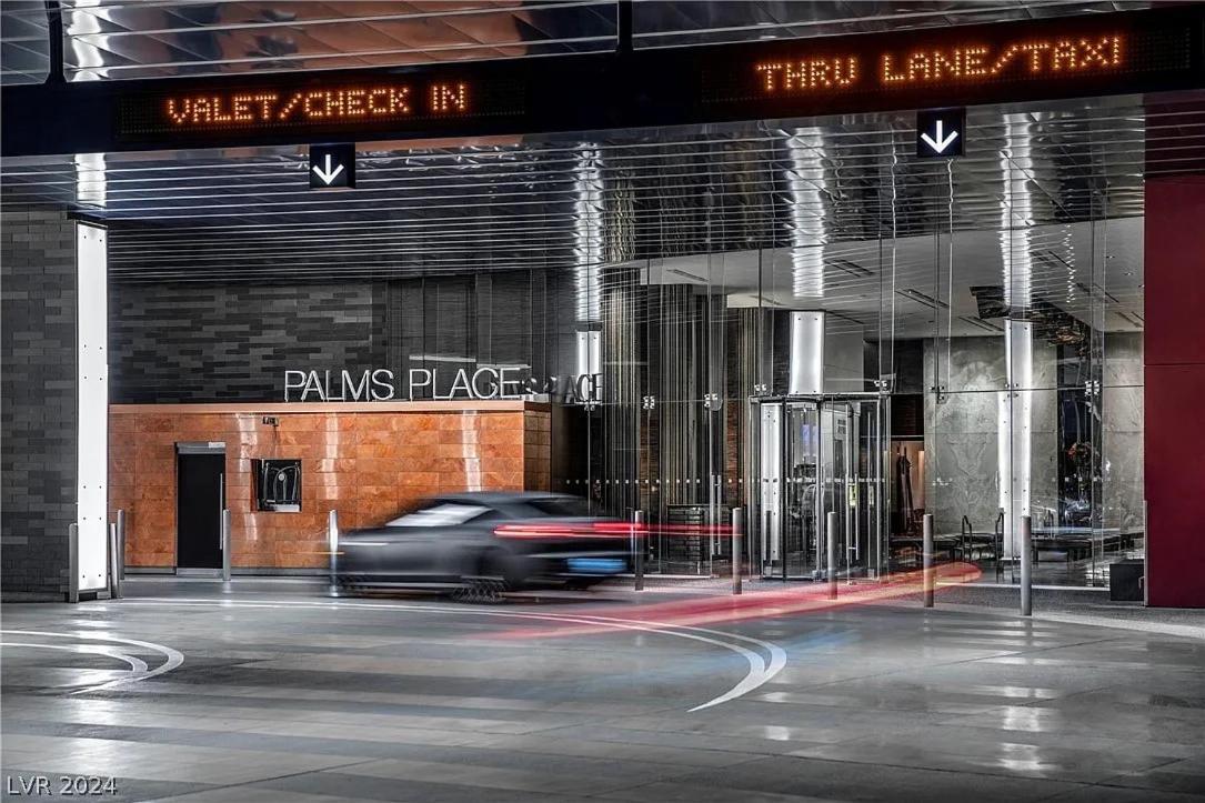 Palms Place By Zelloo Las Vegas