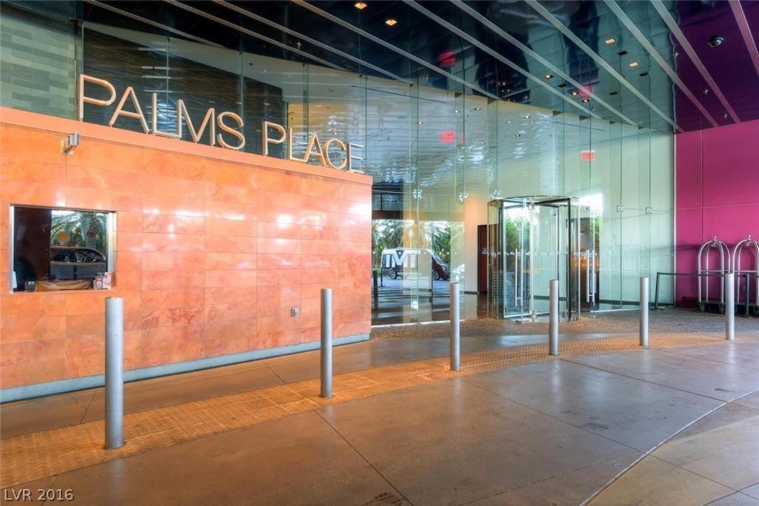 Palms Place By Zelloo *