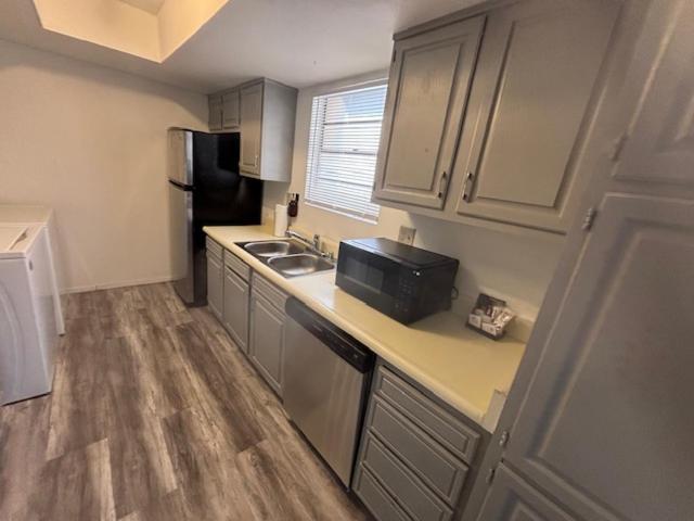2 Or 3 Bedroom Walk To Strip Mgm Casino Shop Club Сasa de vacaciones Las Vegas