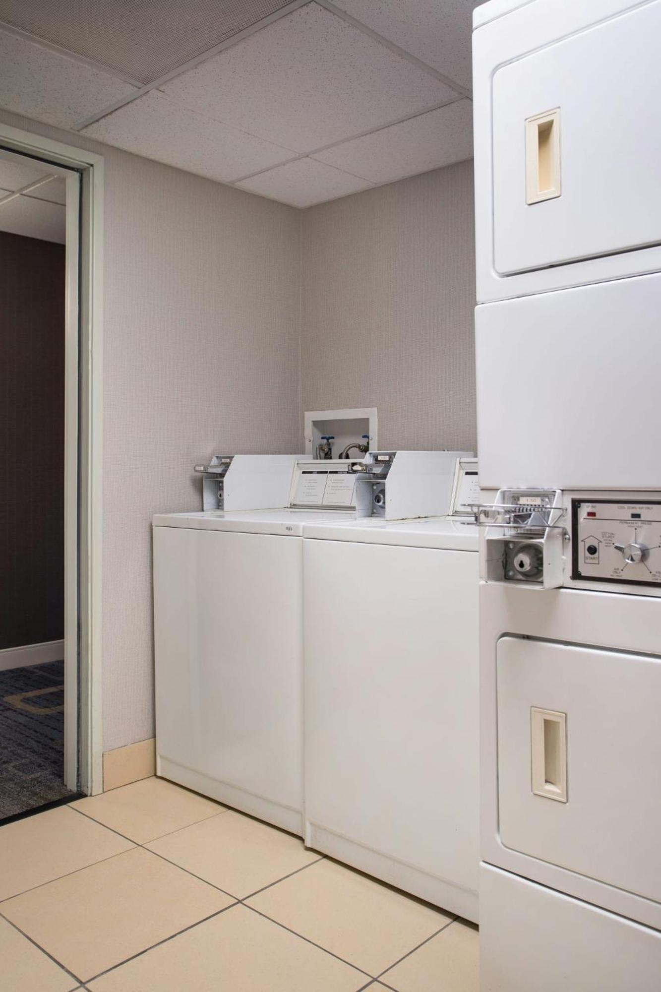 Hotel By Marriott Vegas Hughes Center Las Vegas