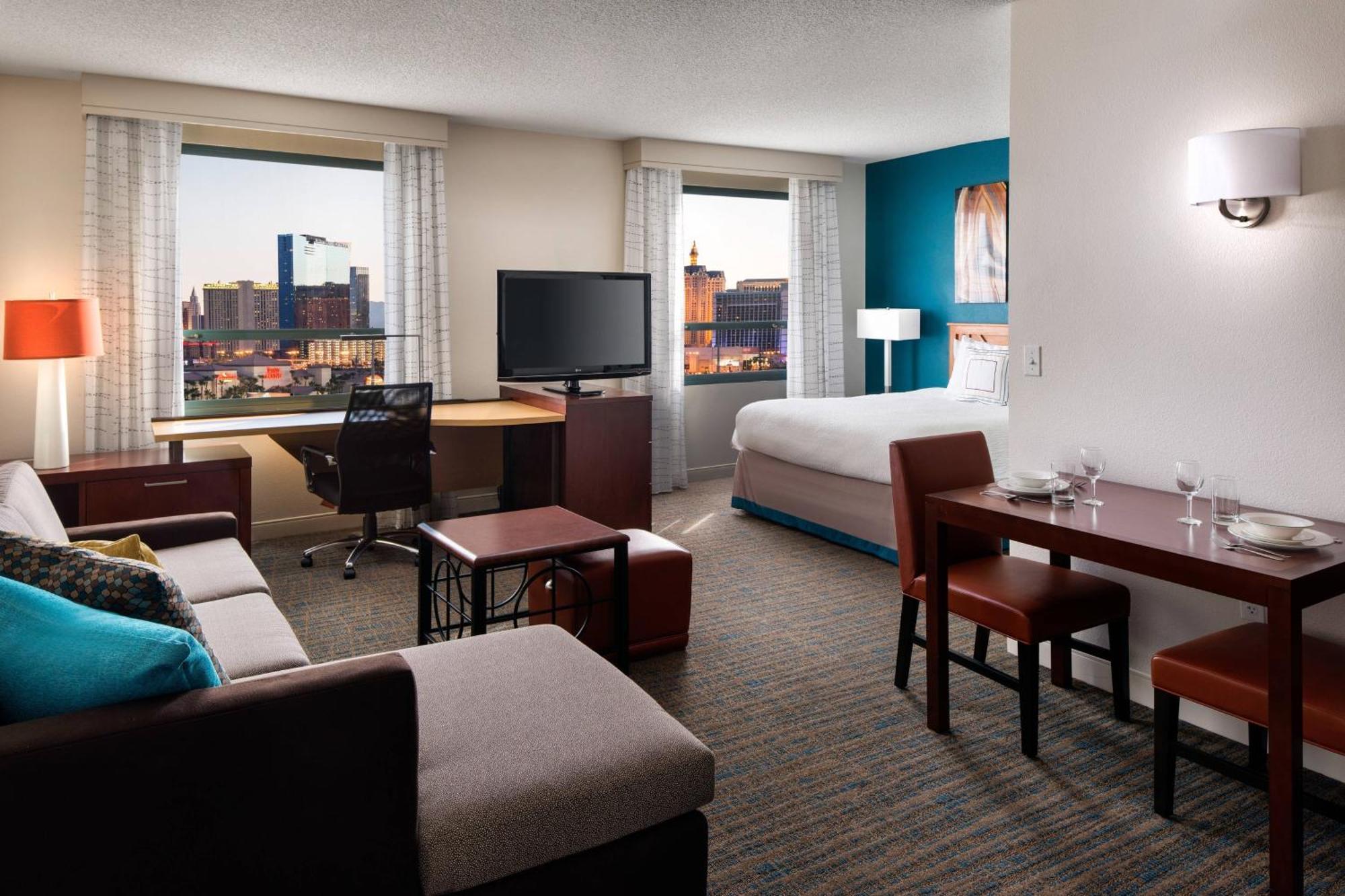 By Marriott Vegas Hughes Center 3* Las Vegas