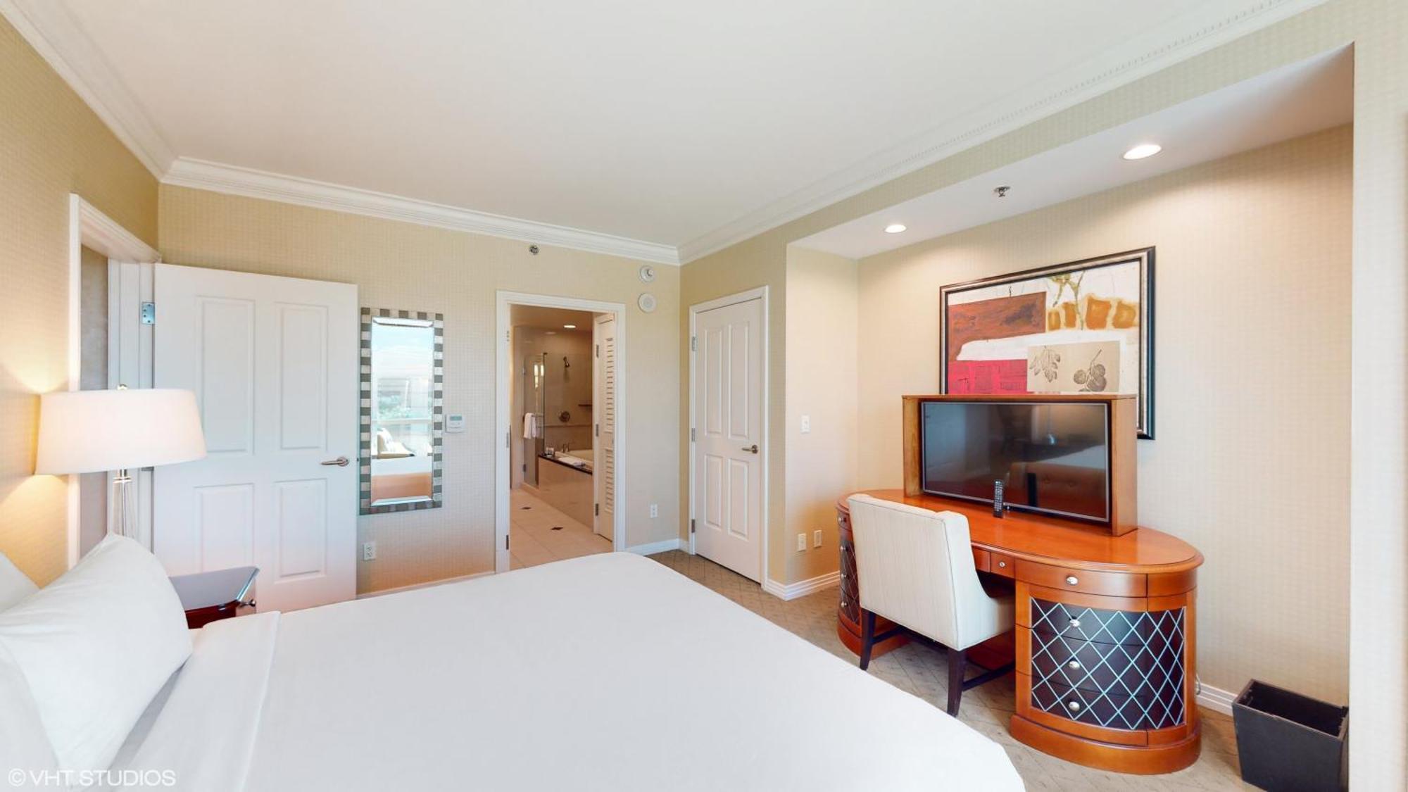 Apartahotel Lady Luck's Vista - Private Balcony - Full Kitchen - Two Full Baths - Jetted Tub - Full Mgm Grand Access W No Fee At Mgm Signature Las Vegas