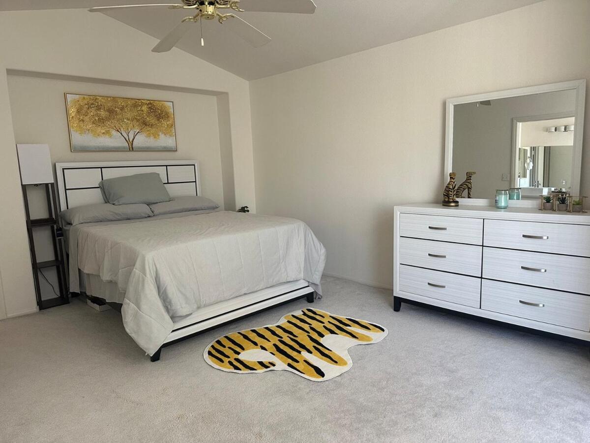 Spacious 3br Family Near Vegas Strip *