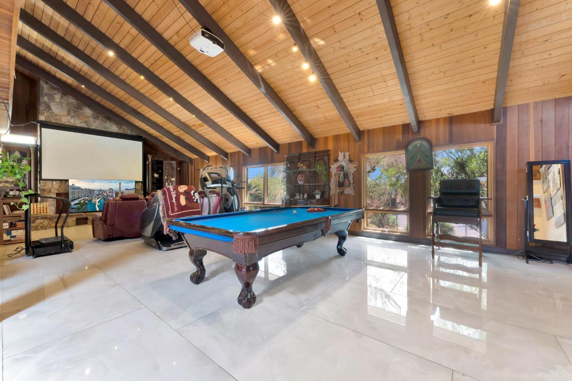 The Vegas Ranch Villa *