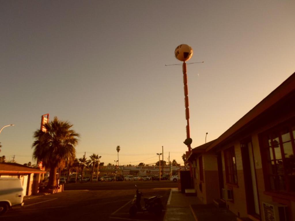 Desert Moon 2* Las Vegas