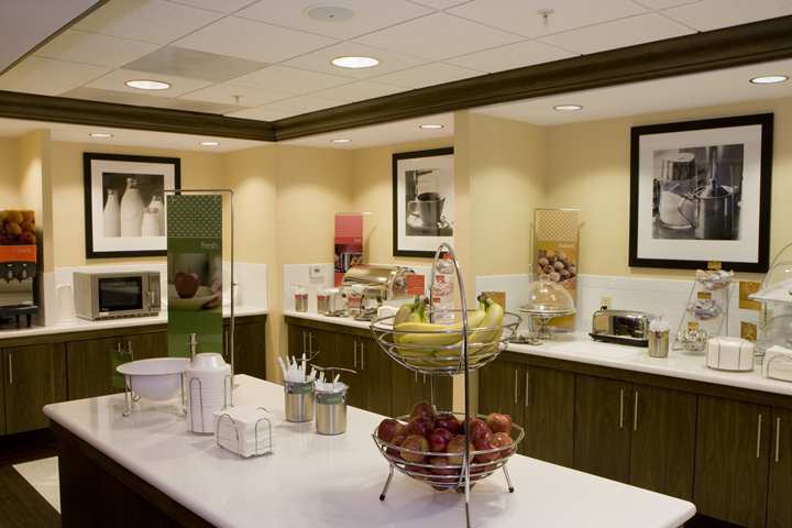 Hampton & Vegas-red Rock/summerlin 3*