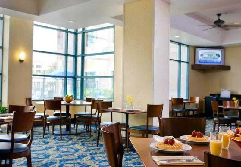 By Marriott Vegas Hughes Center Hotel