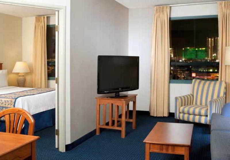 By Marriott Vegas Hughes Center 3*