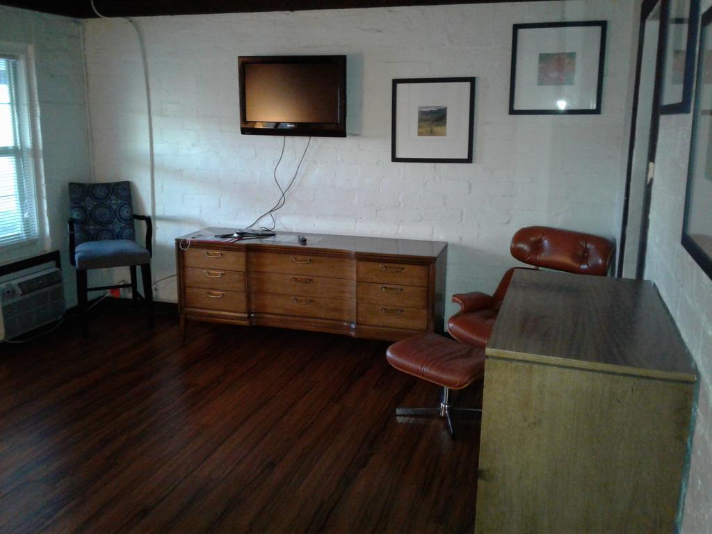 Sterling Gardens Motel
