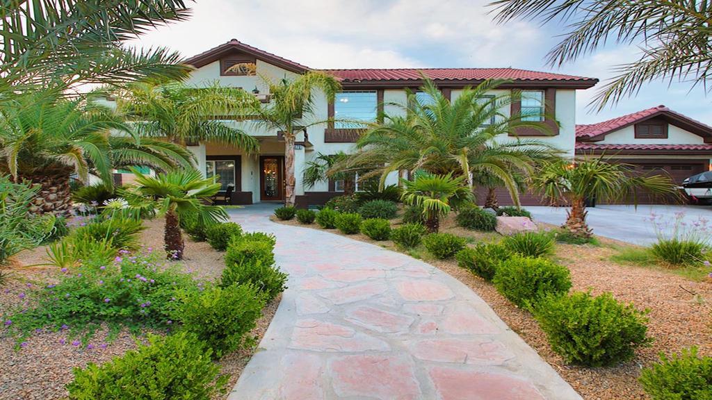 The Paradise Estate And Bungalow Las Vegas