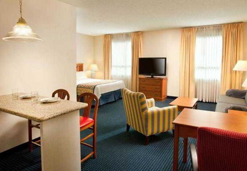 By Marriott Vegas Hughes Center 3* Las Vegas
