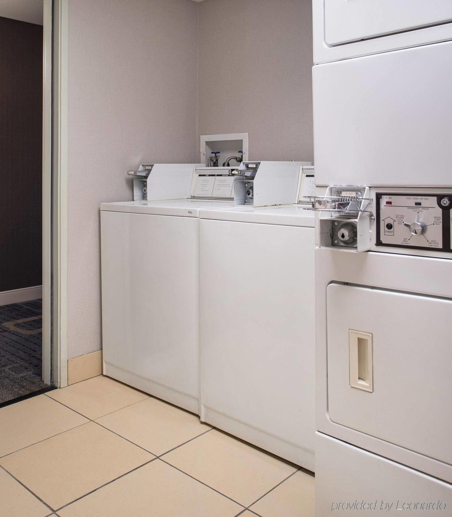 By Marriott Vegas Hughes Center 3* Las Vegas