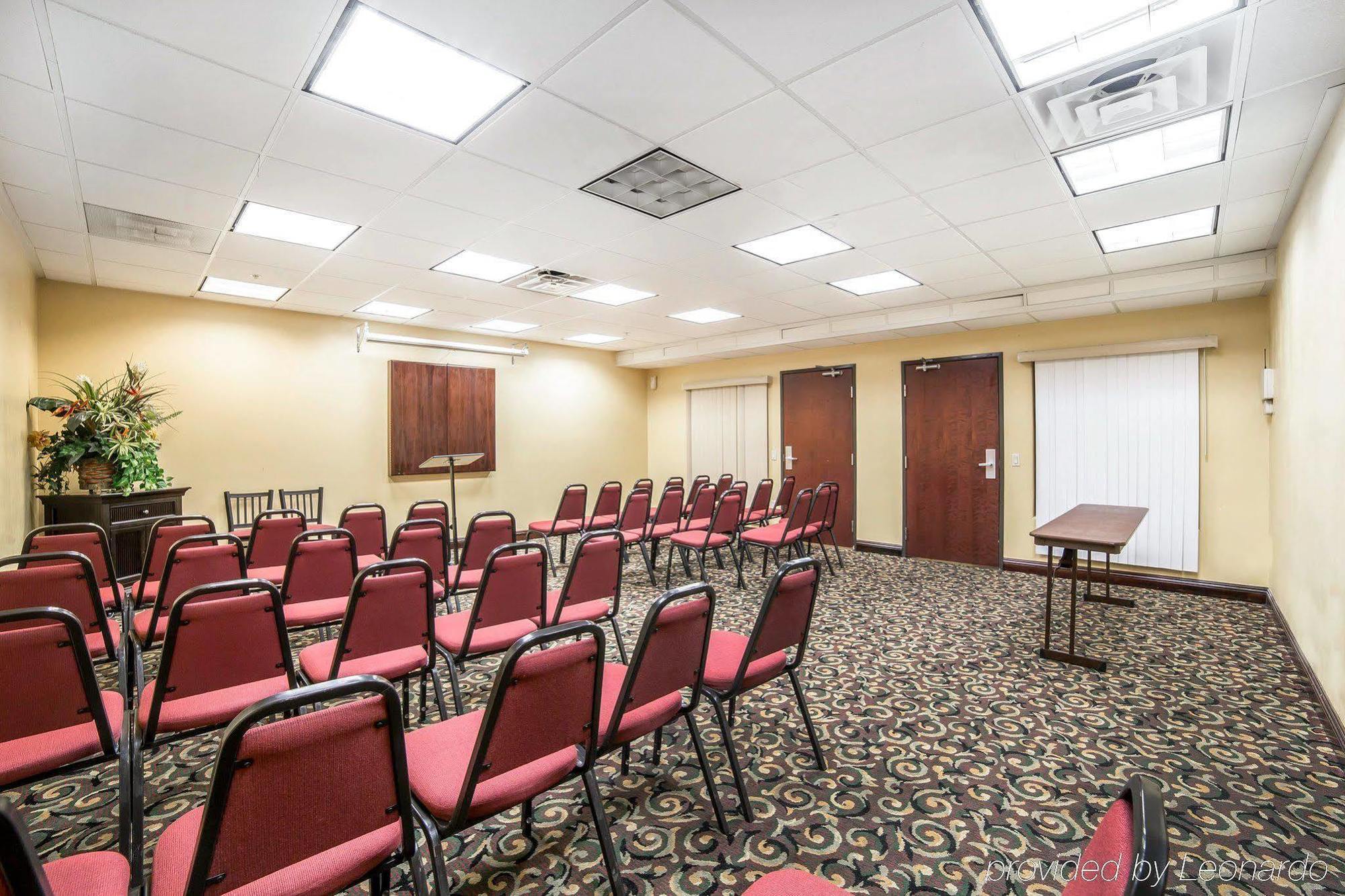 Comfort & Vegas - Nellis Hotel