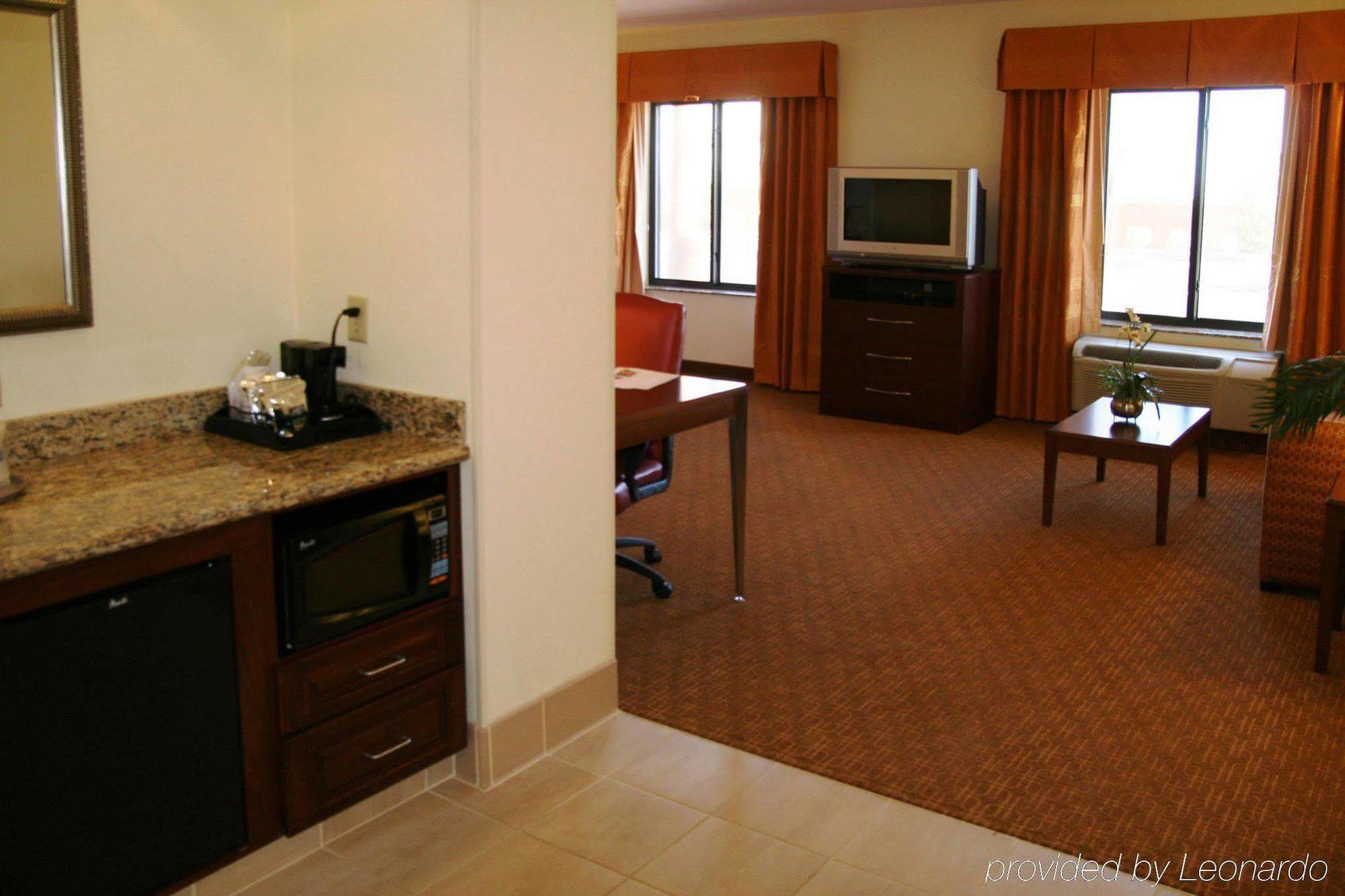 Hampton & Vegas-red Rock/summerlin Hotel 3*