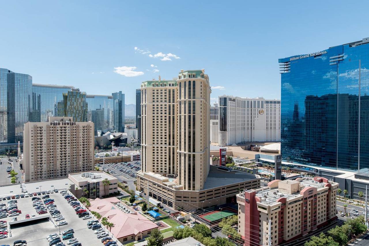 Apartahotel True 1br Balcony With Strip View At Mgm Signature