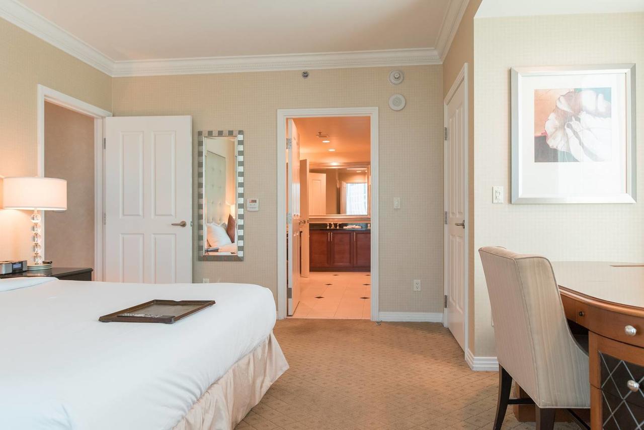 Apartahotel True 1br Balcony With Strip View At Mgm Signature Las Vegas