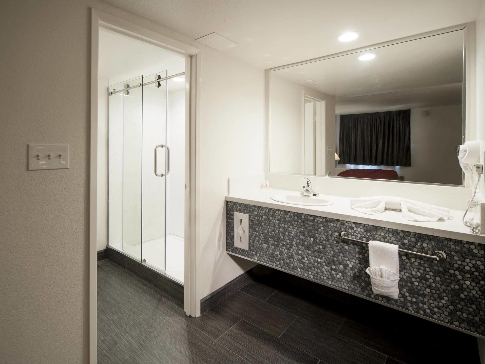 Hotel Thunderbird Boutique (adults Only) 2*