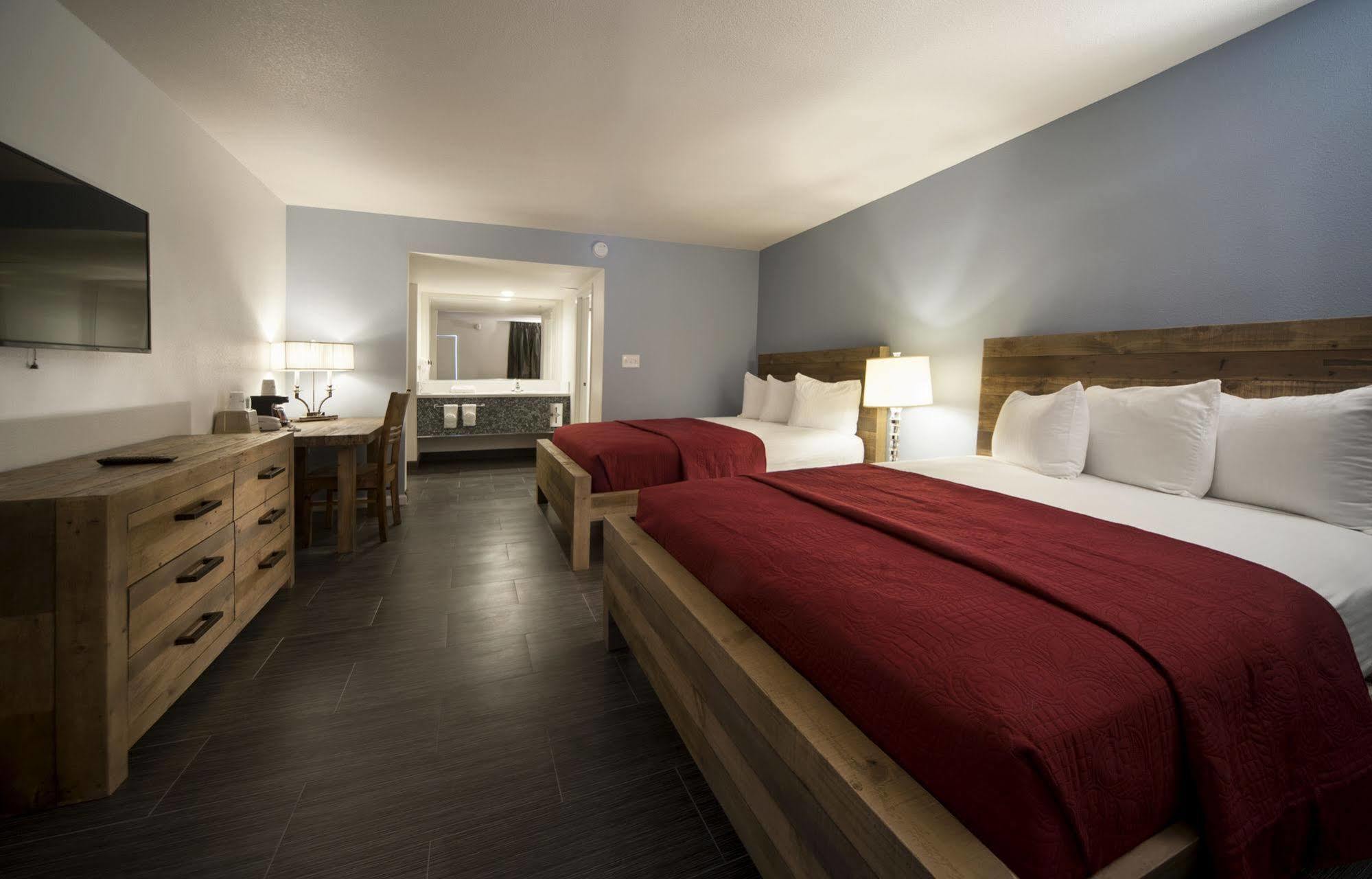 Hotel Thunderbird Boutique (adults Only)