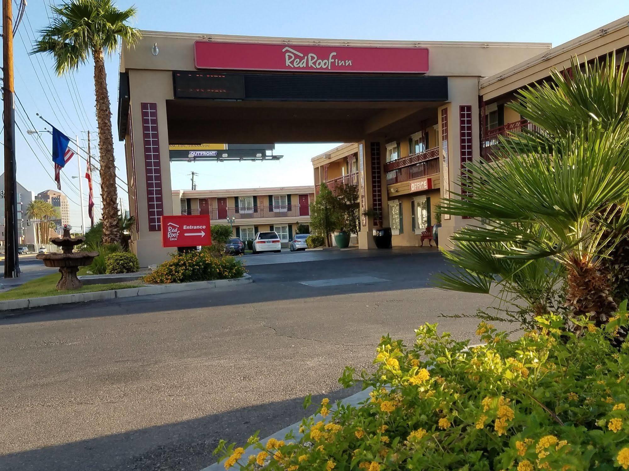 Red Roof Vegas 2*