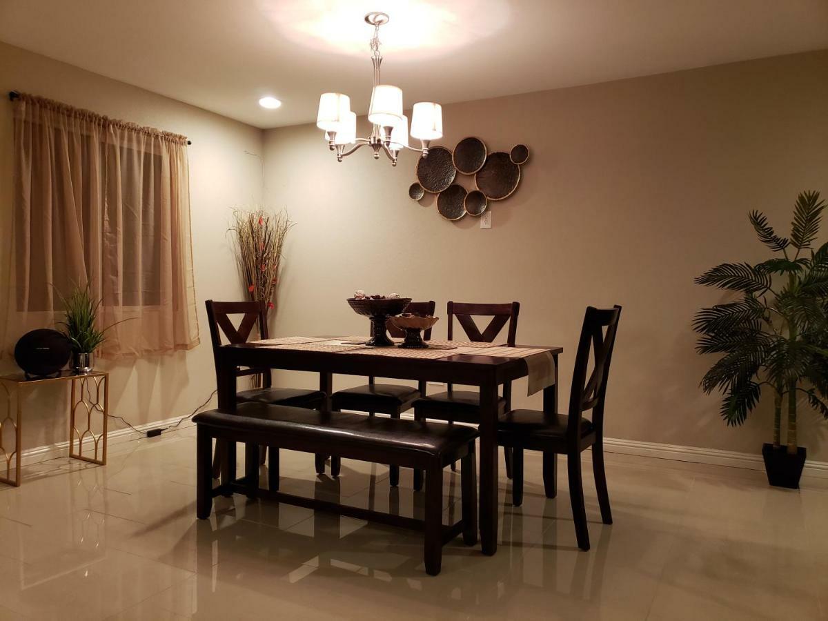 Сasa de vacaciones Beautiful 3 Bed/2 Bath Cozy Get Away