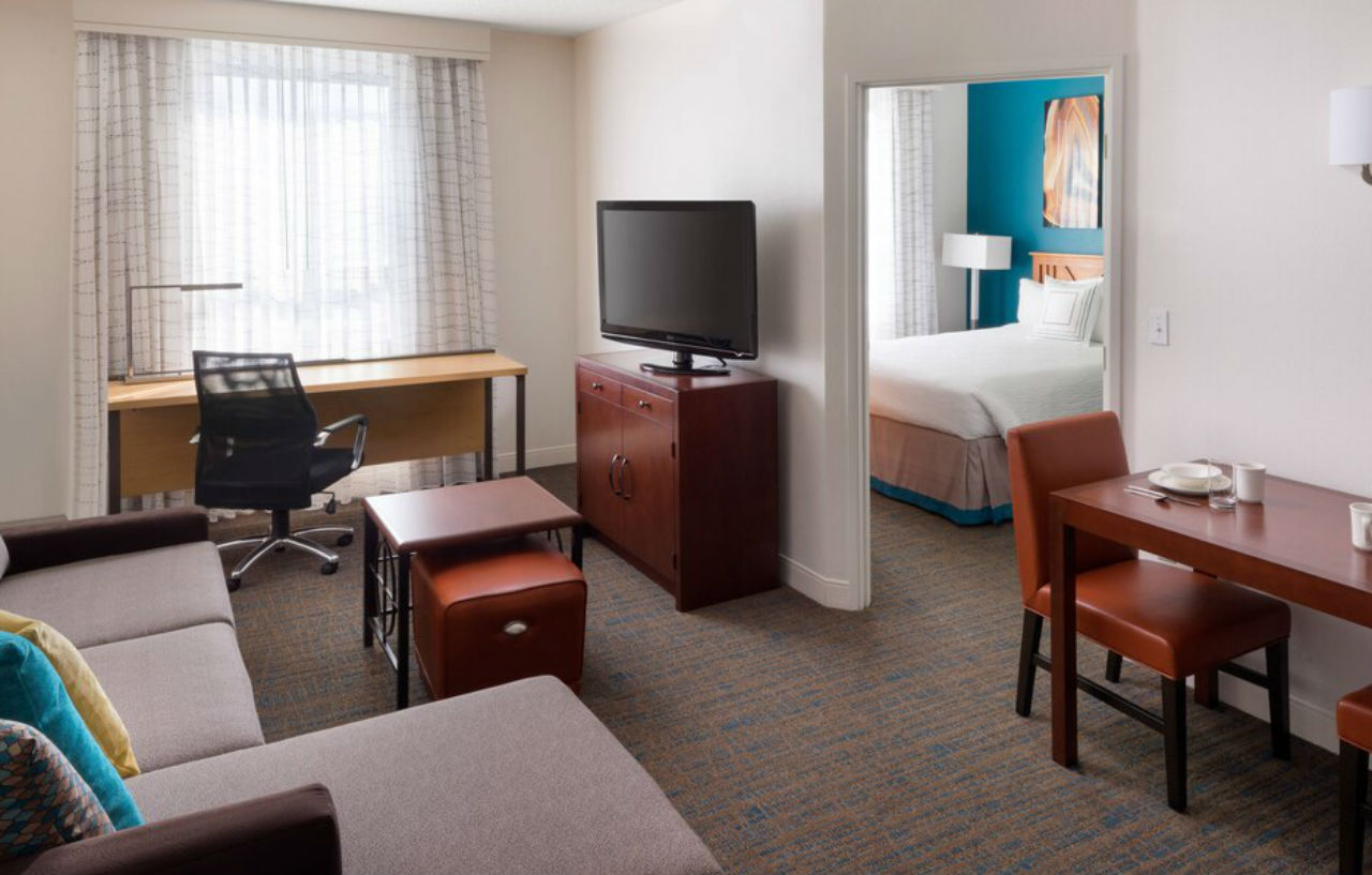 By Marriott Vegas Hughes Center 3*