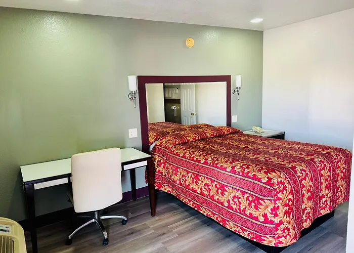 A Fisher\'S Inn Motel