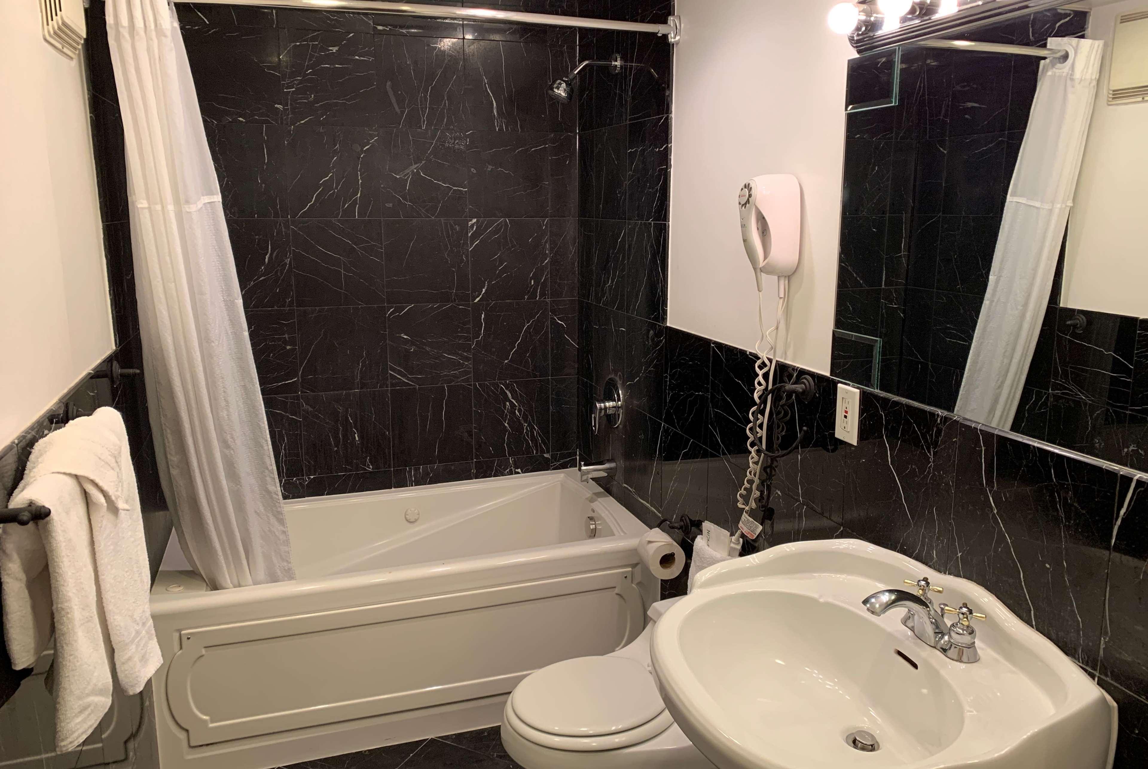 Days By Wyndham Vegas Airport Near The Strip Hotel 2*