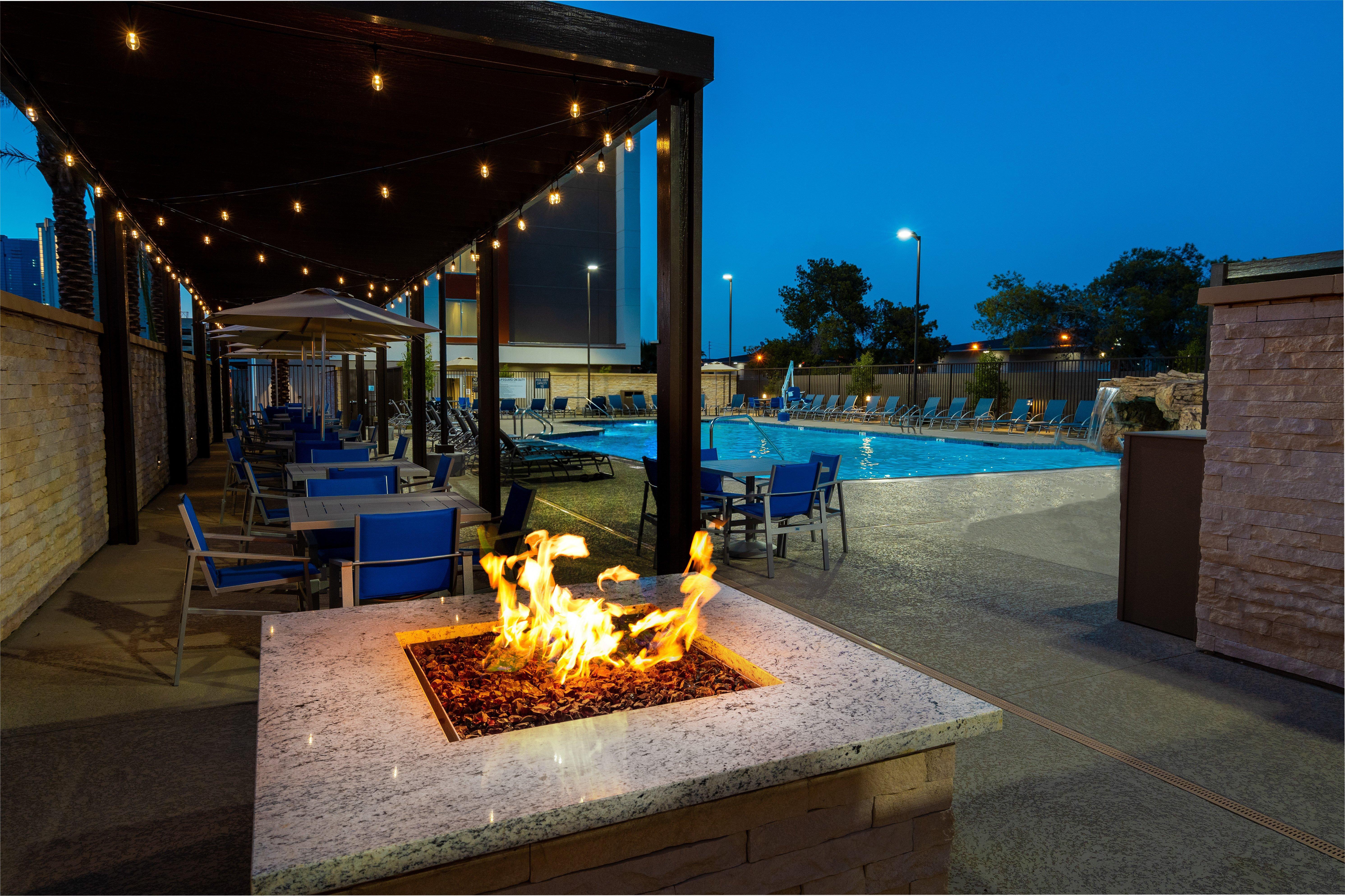 Candlewood - Vegas - E Tropicana