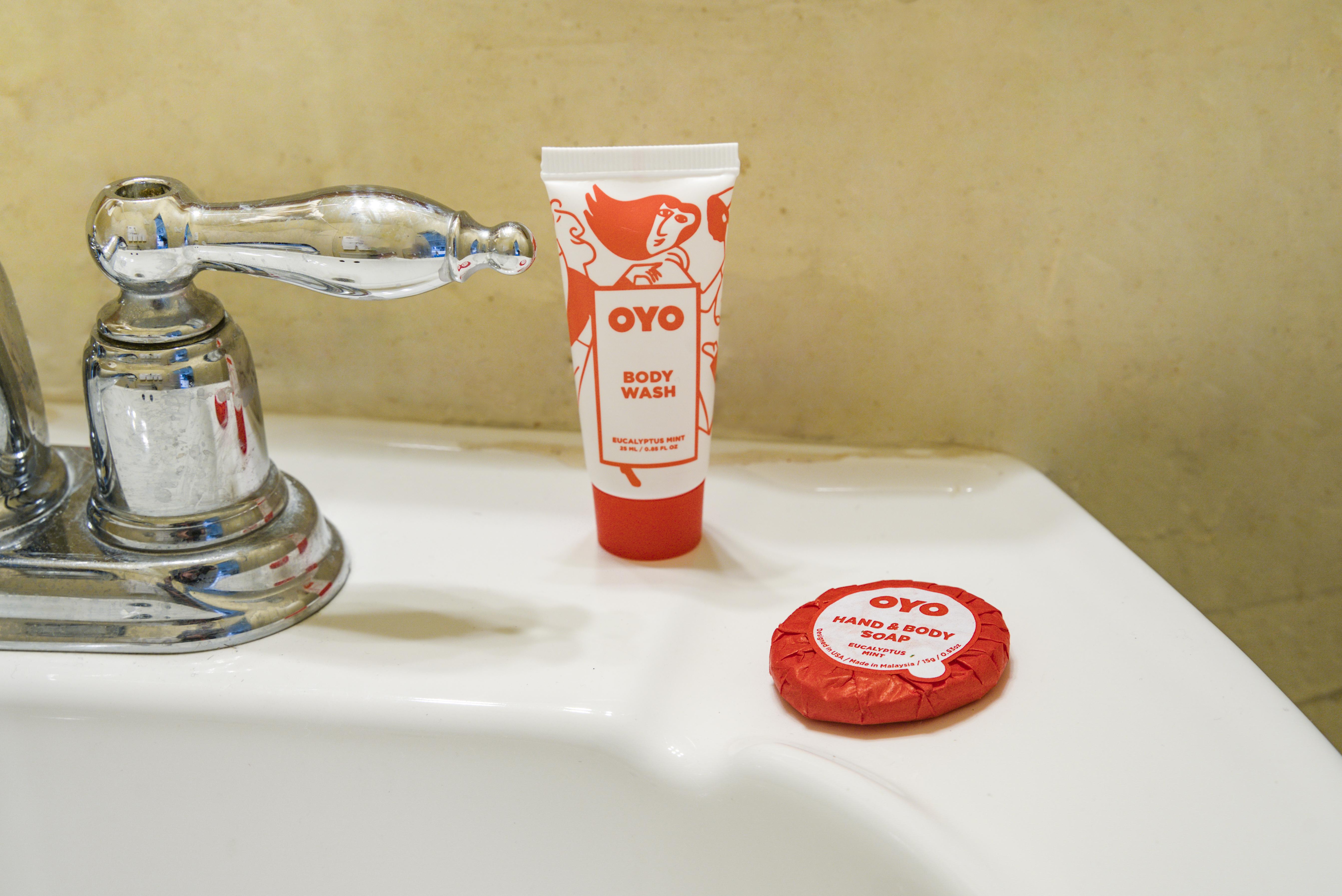 Oyo Oasis Vegas I-15 Hotel 2*