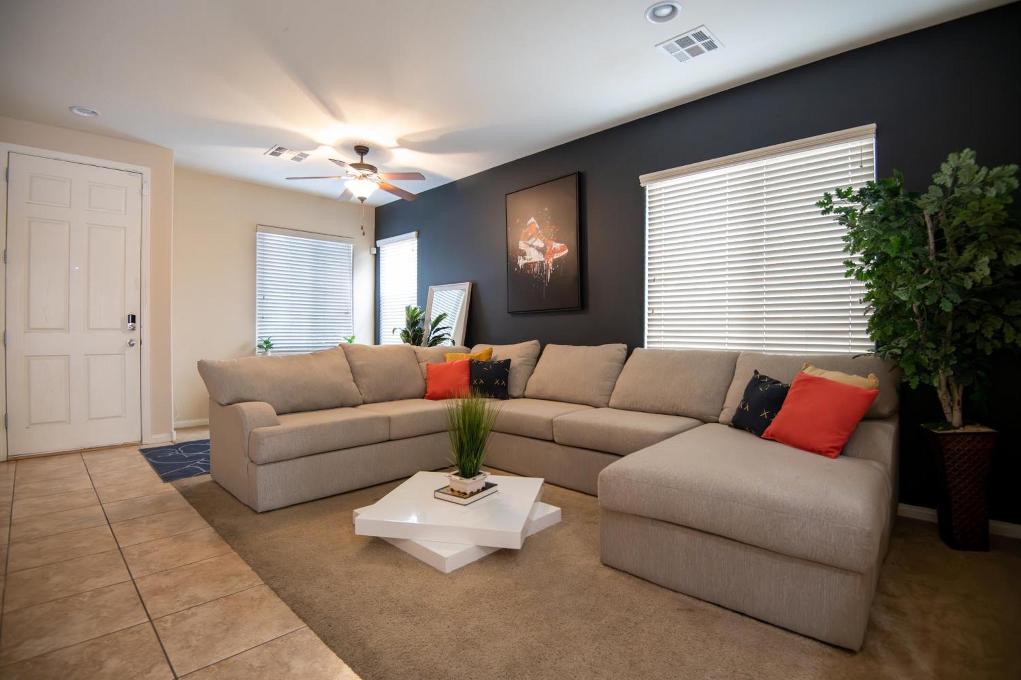 Сasa de vacaciones Large 3br King Moments Away From Strip *