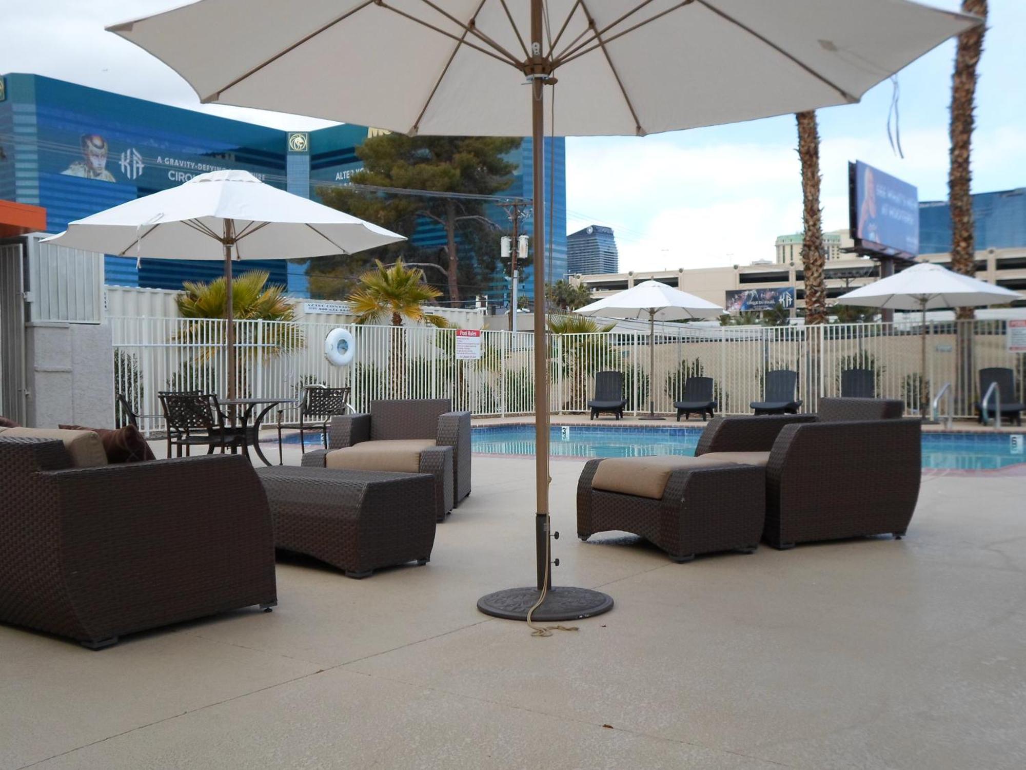 Motel Howard Johnson By Wyndham Vegas Near The Strip
