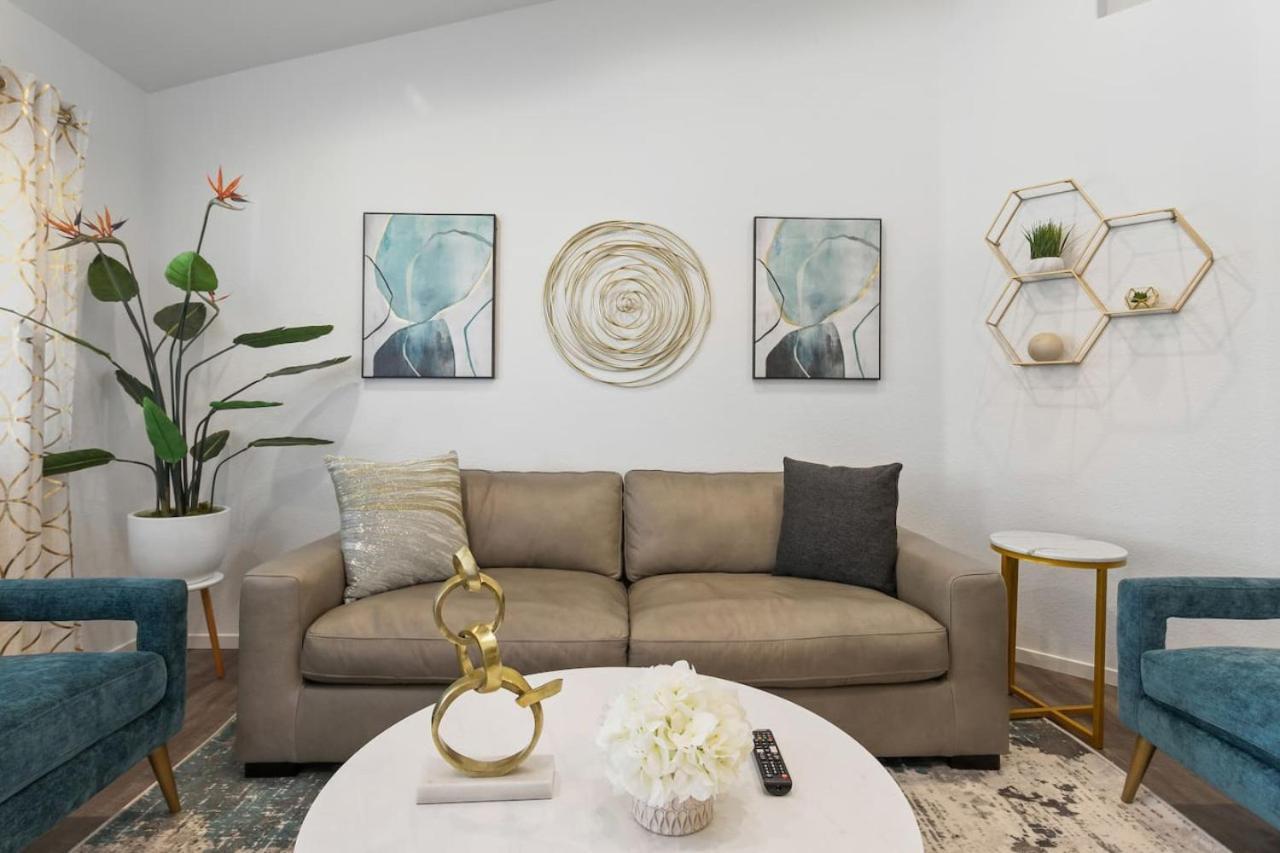 Modern 3br Quiet With Pool Сasa de vacaciones *