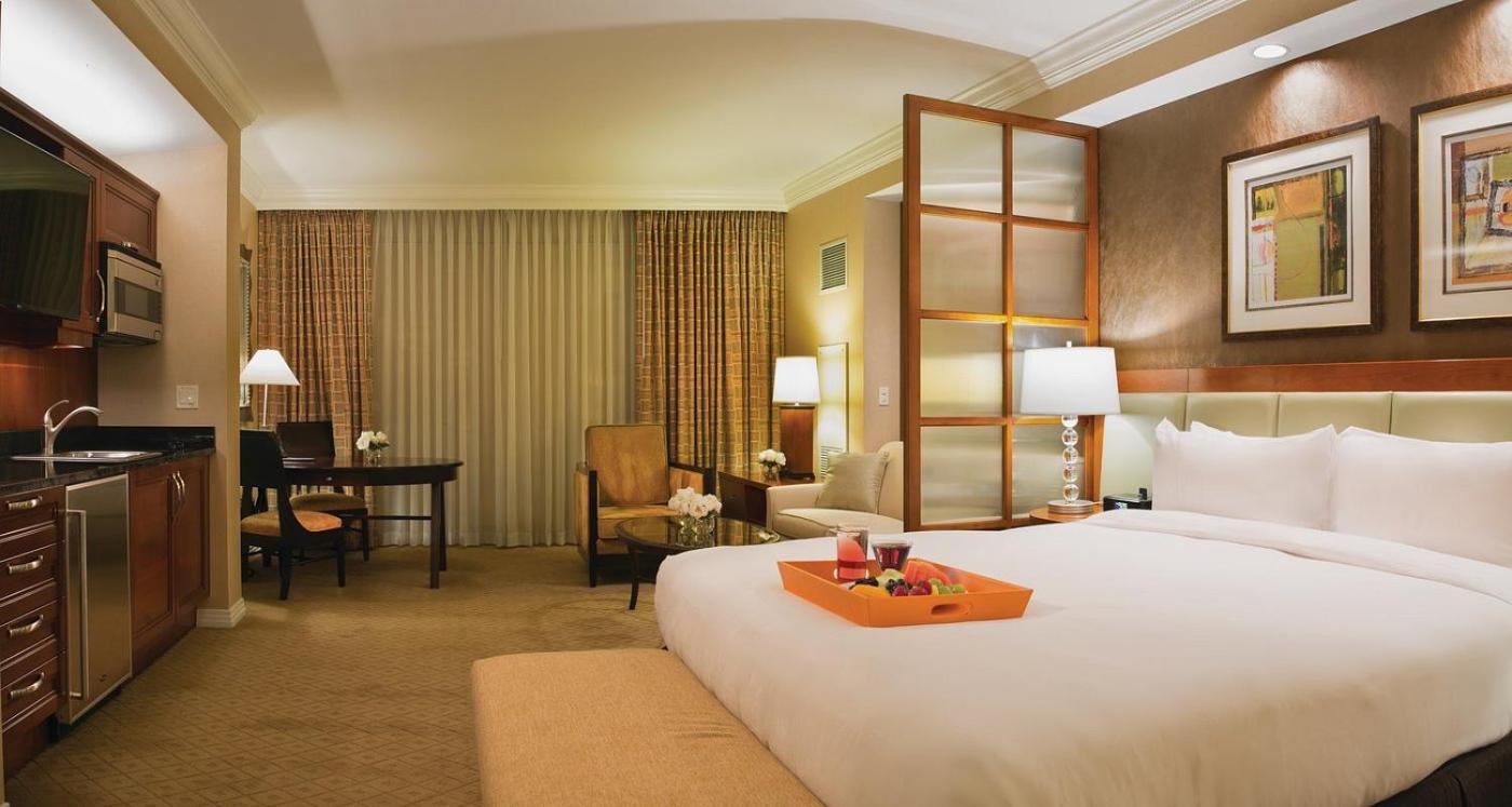 Mgm Signature - Strip View Suite- Free Valet Parking Apartahotel *