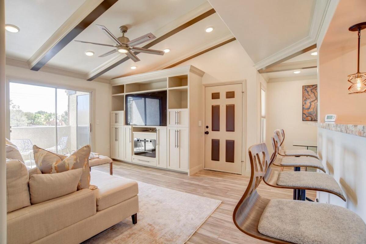 Luxury In Gated Silverado Ranch Community