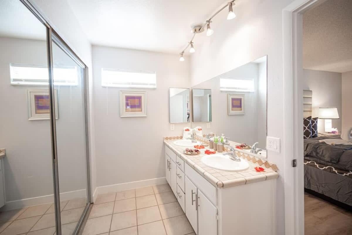 Vibrant Vegas Getaway W Pool Close To The Strip Сasa de vacaciones Las Vegas