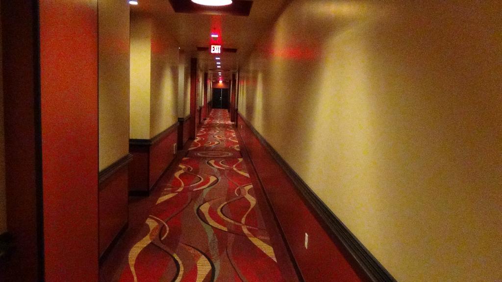 At Elara Vegas Strip-no Fees Apartahotel