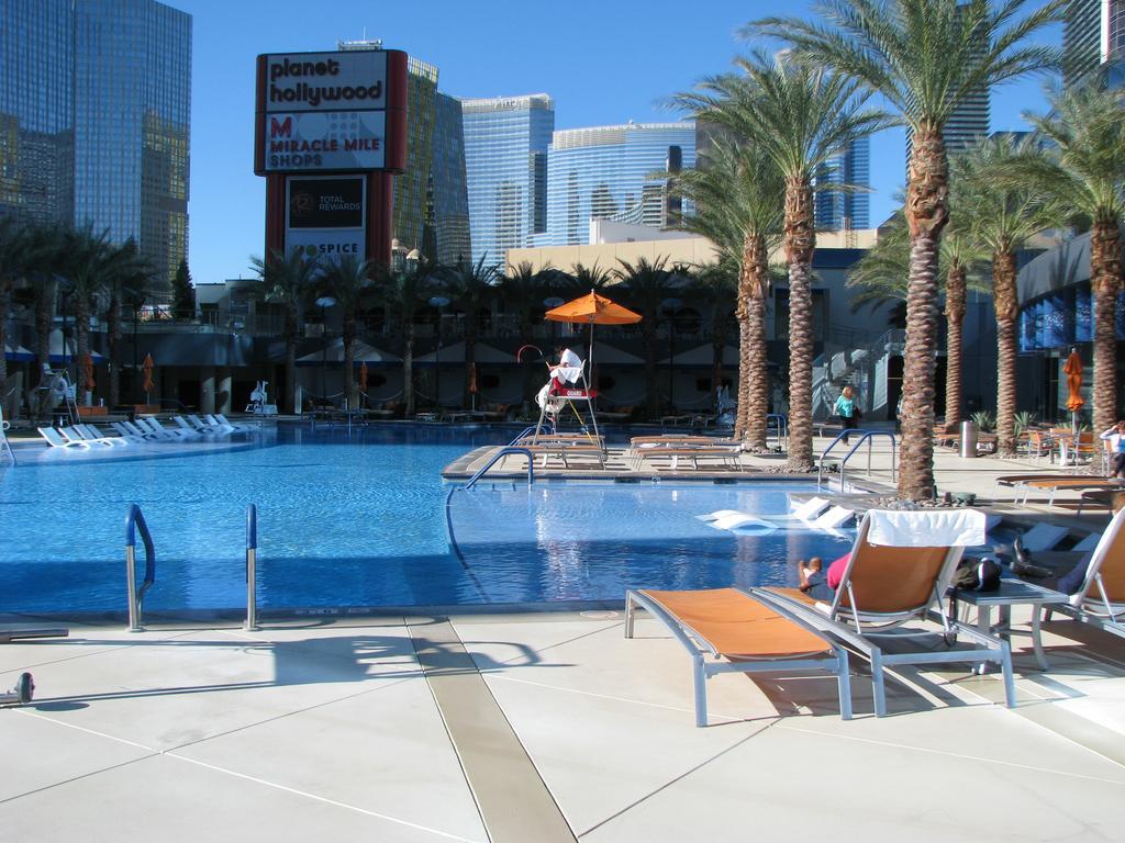 Apartahotel At Elara Vegas Strip-no Fees *