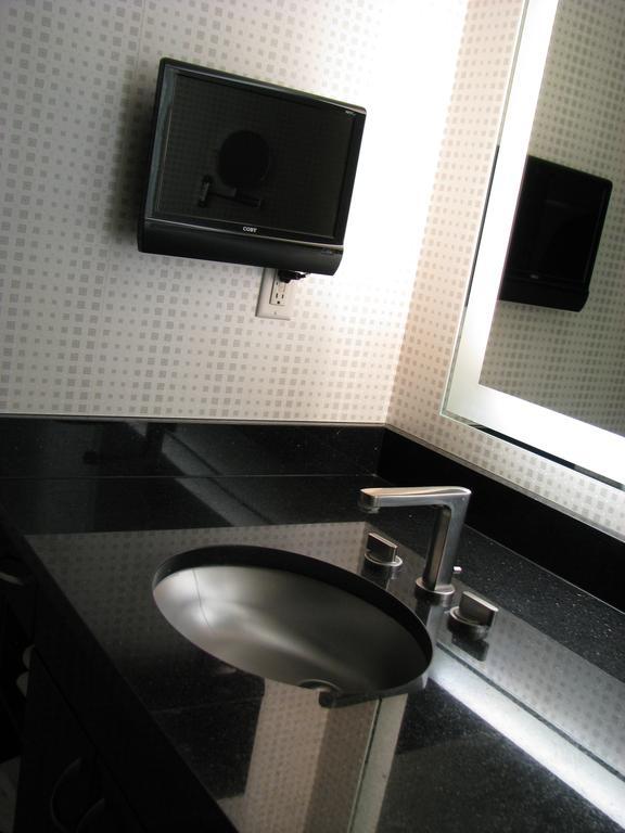 At Elara Vegas Strip-no Fees Apartahotel Las Vegas