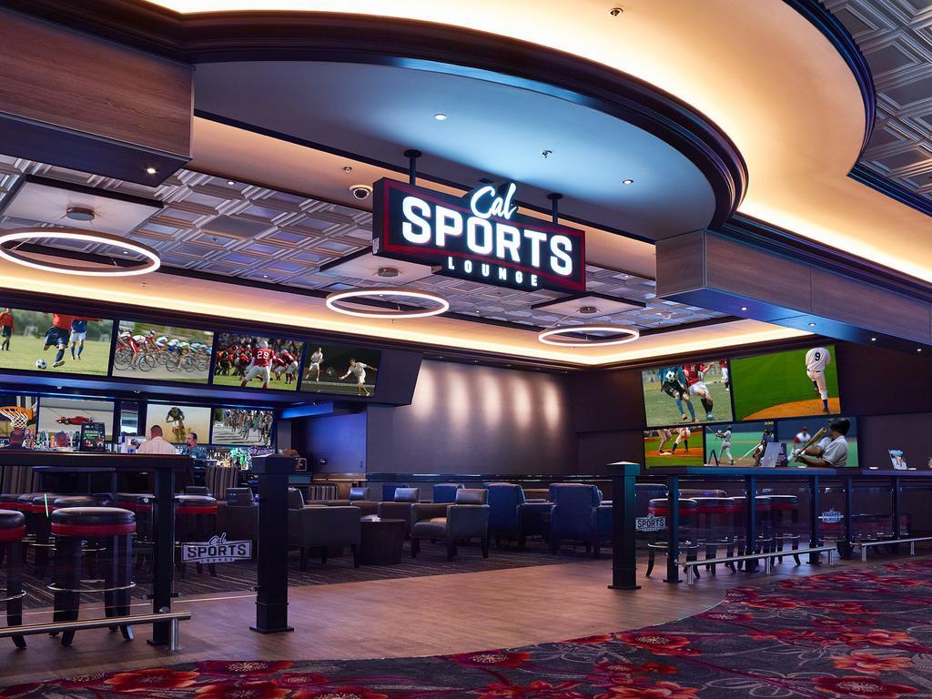 California Y Casino Hotel 3*