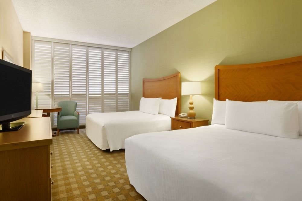 Hotel California Y Casino