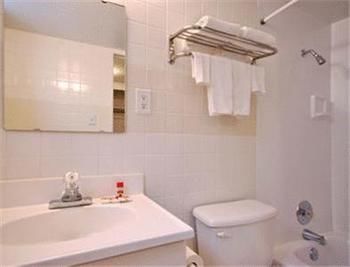 Center Motel 2*