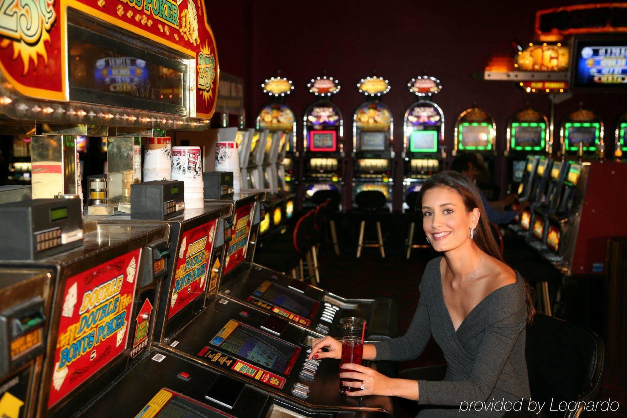 Hotel Lucky Club Casino Y